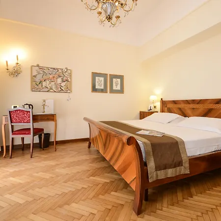 Hotel Vittoria Brescia Exterior photo A room at the hotel